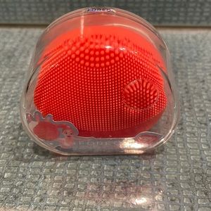 Brand New Foreo Luna Play Plus Two Facial Cleansing Massager